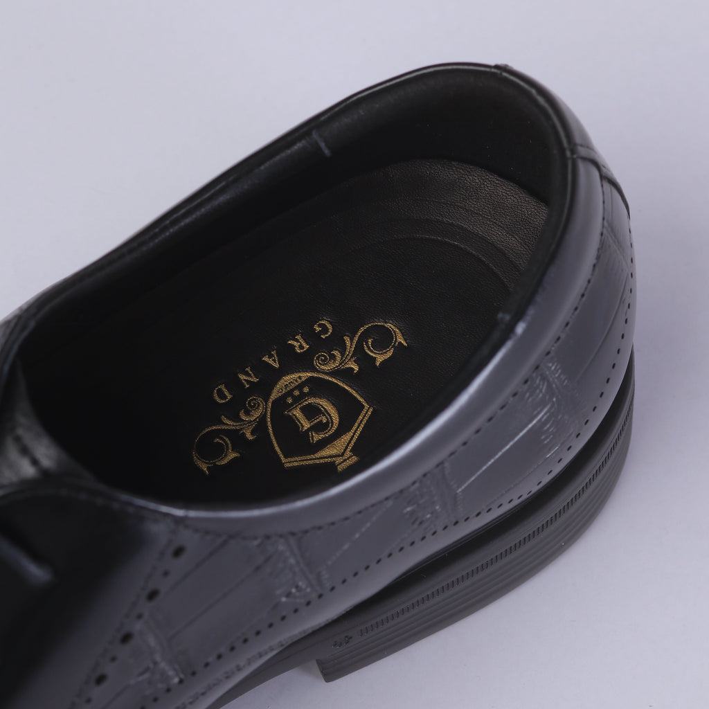 formal shoe