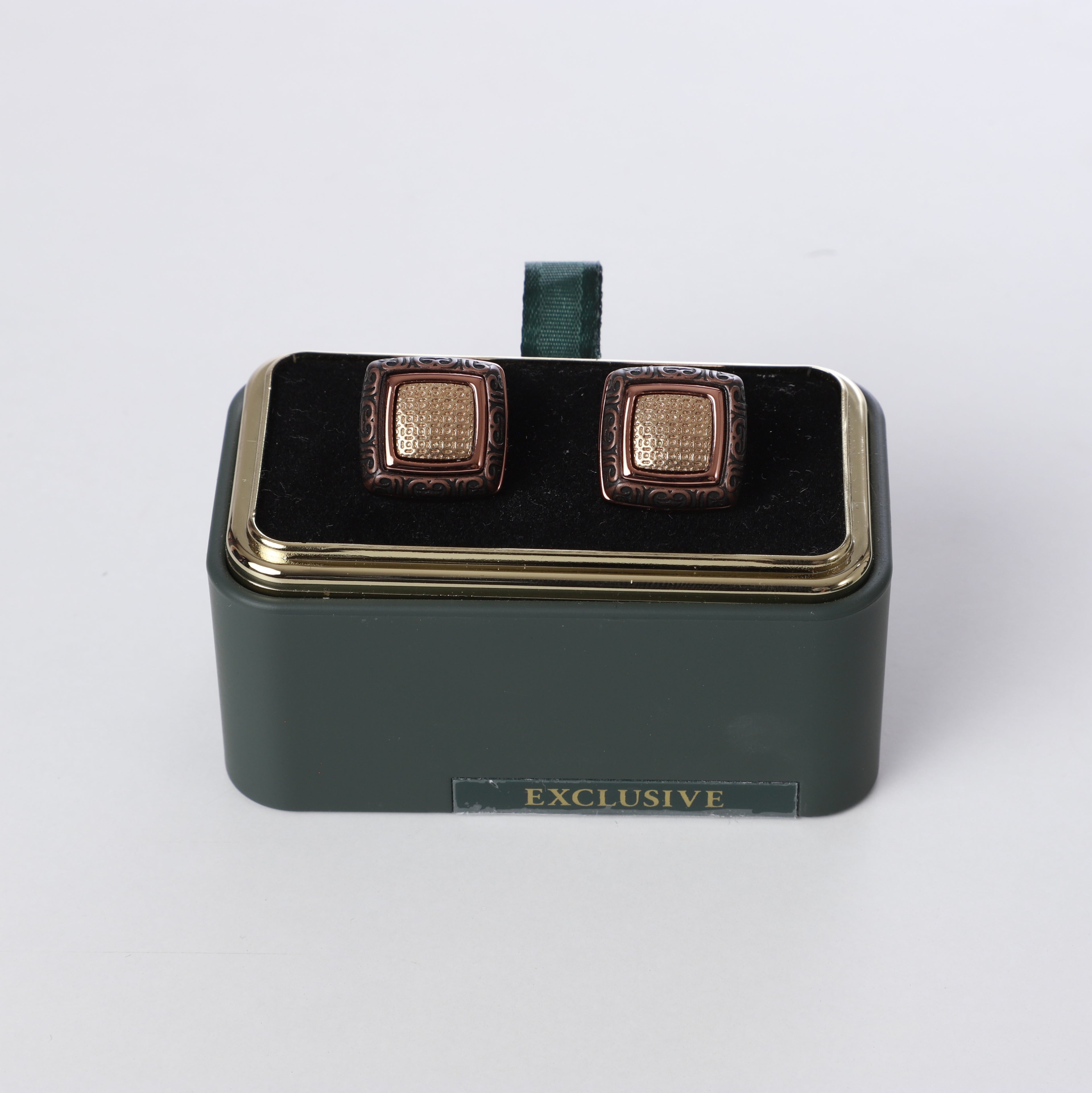 K cufflinks 16