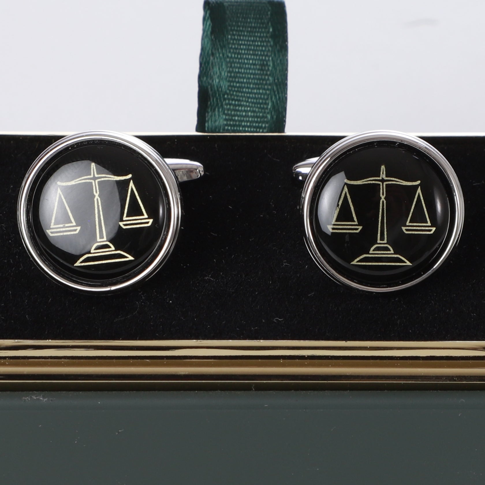 K cufflinks 19