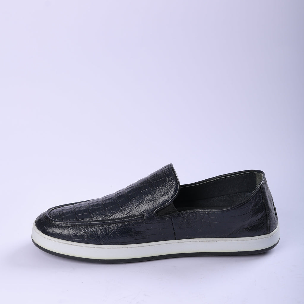 casual shoe