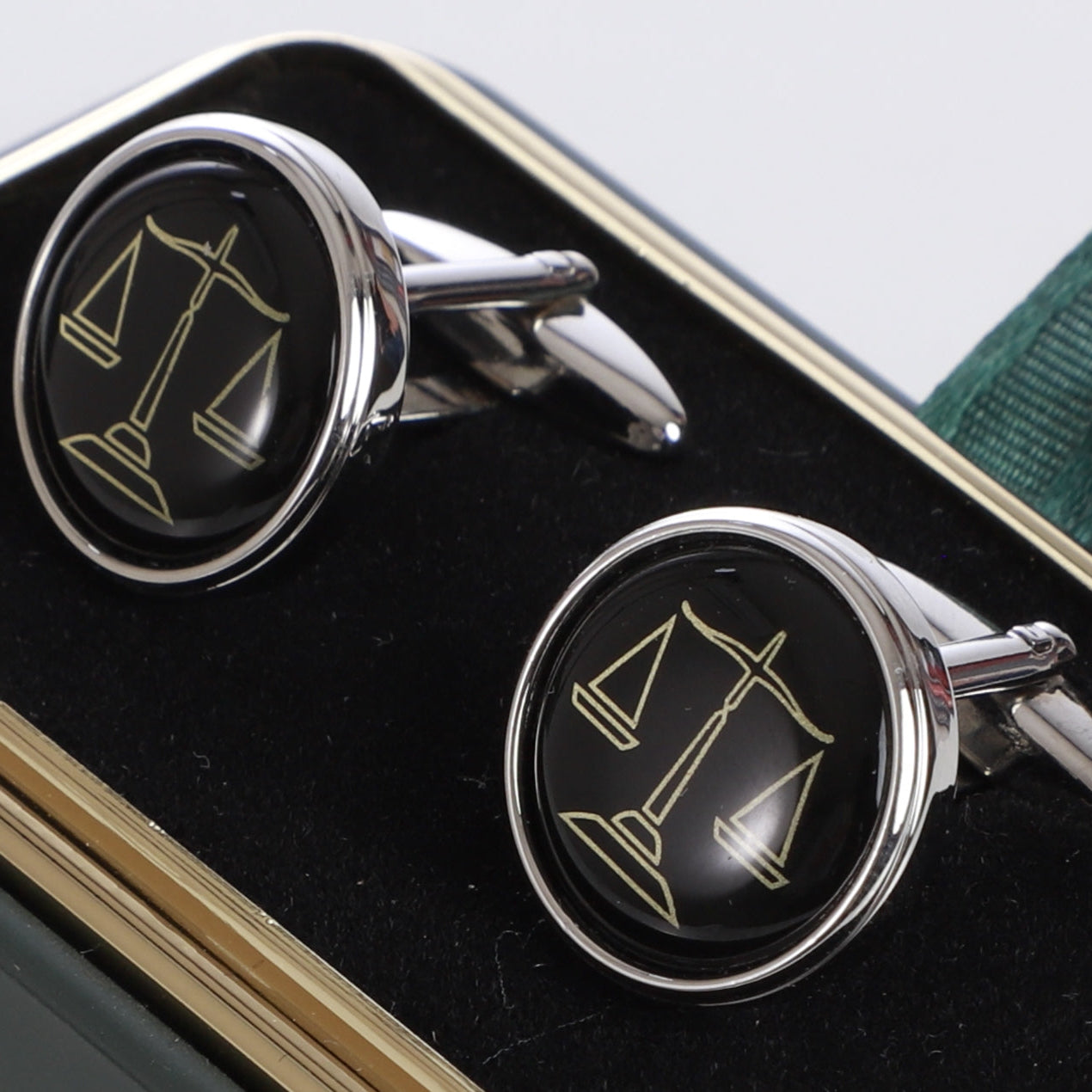 K cufflinks 19