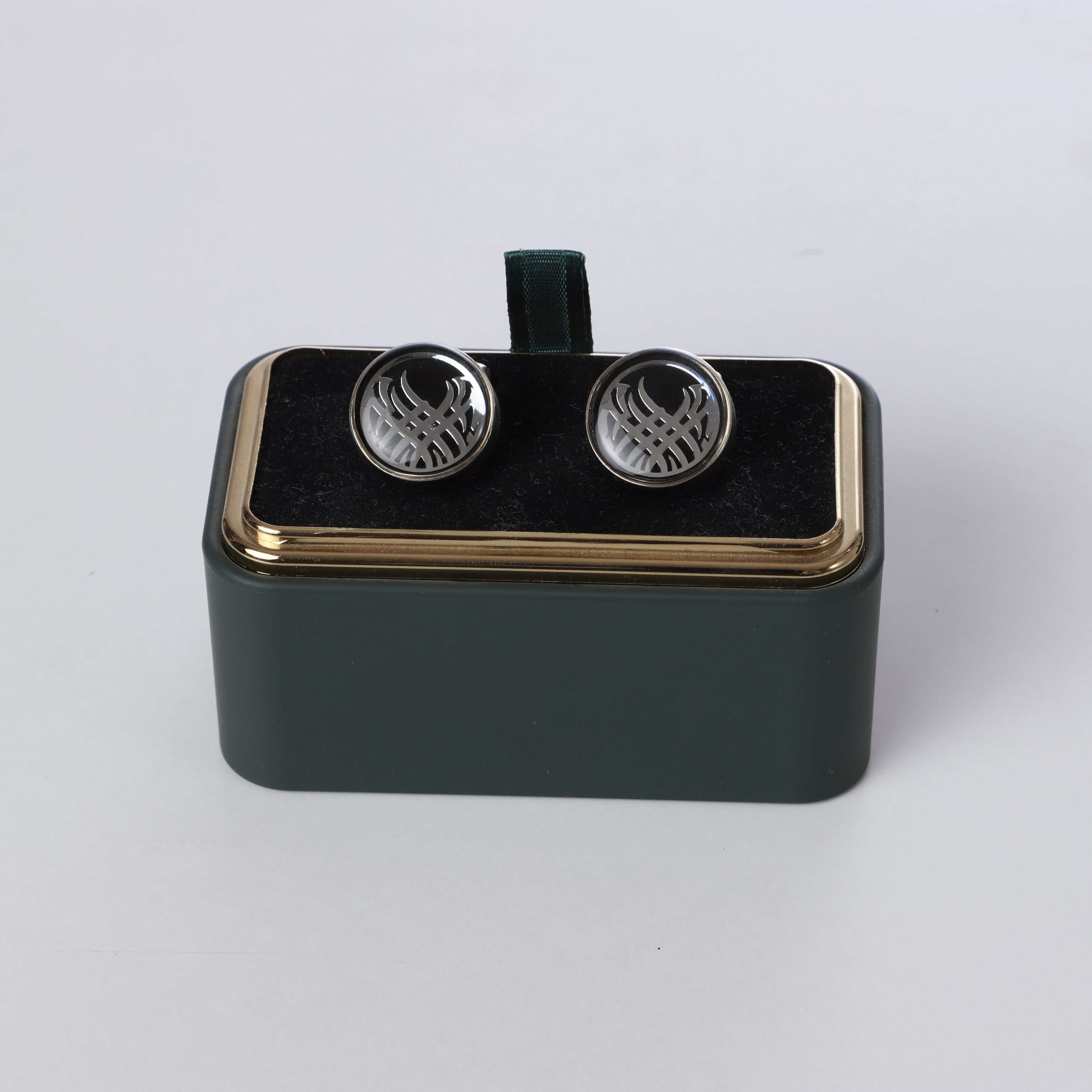 K cufflinks 14