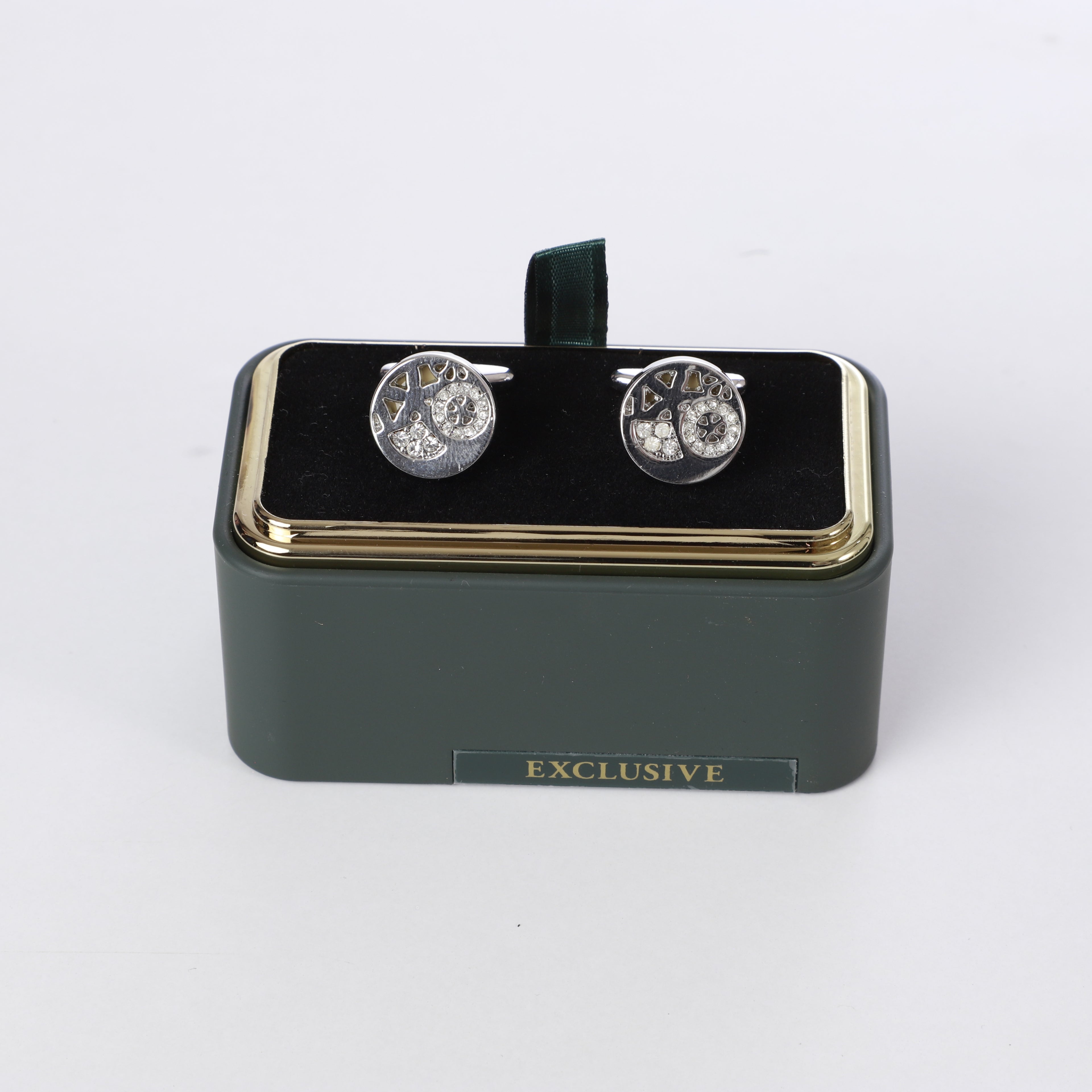 K cufflinks 9