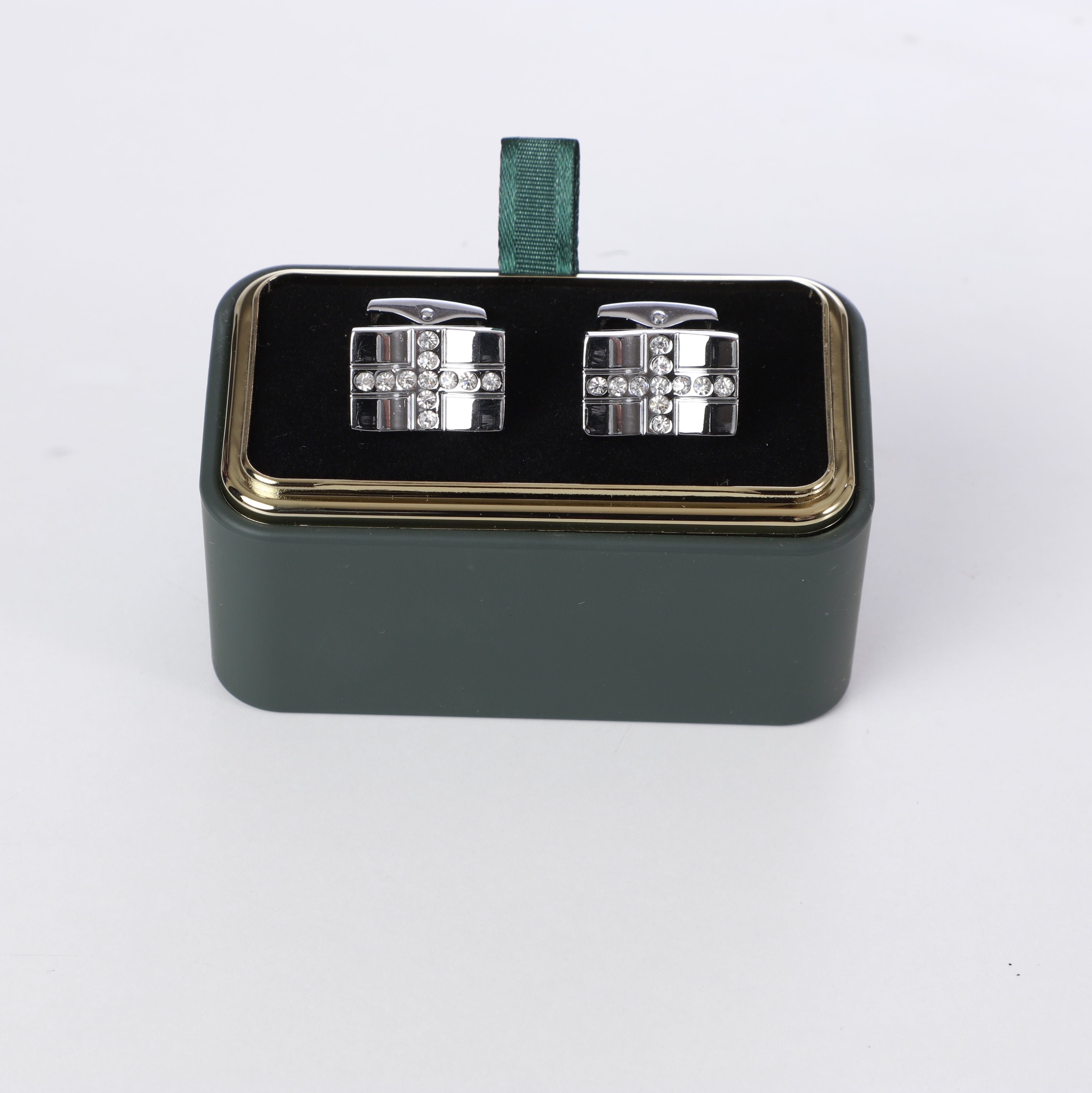 K cufflinks 8