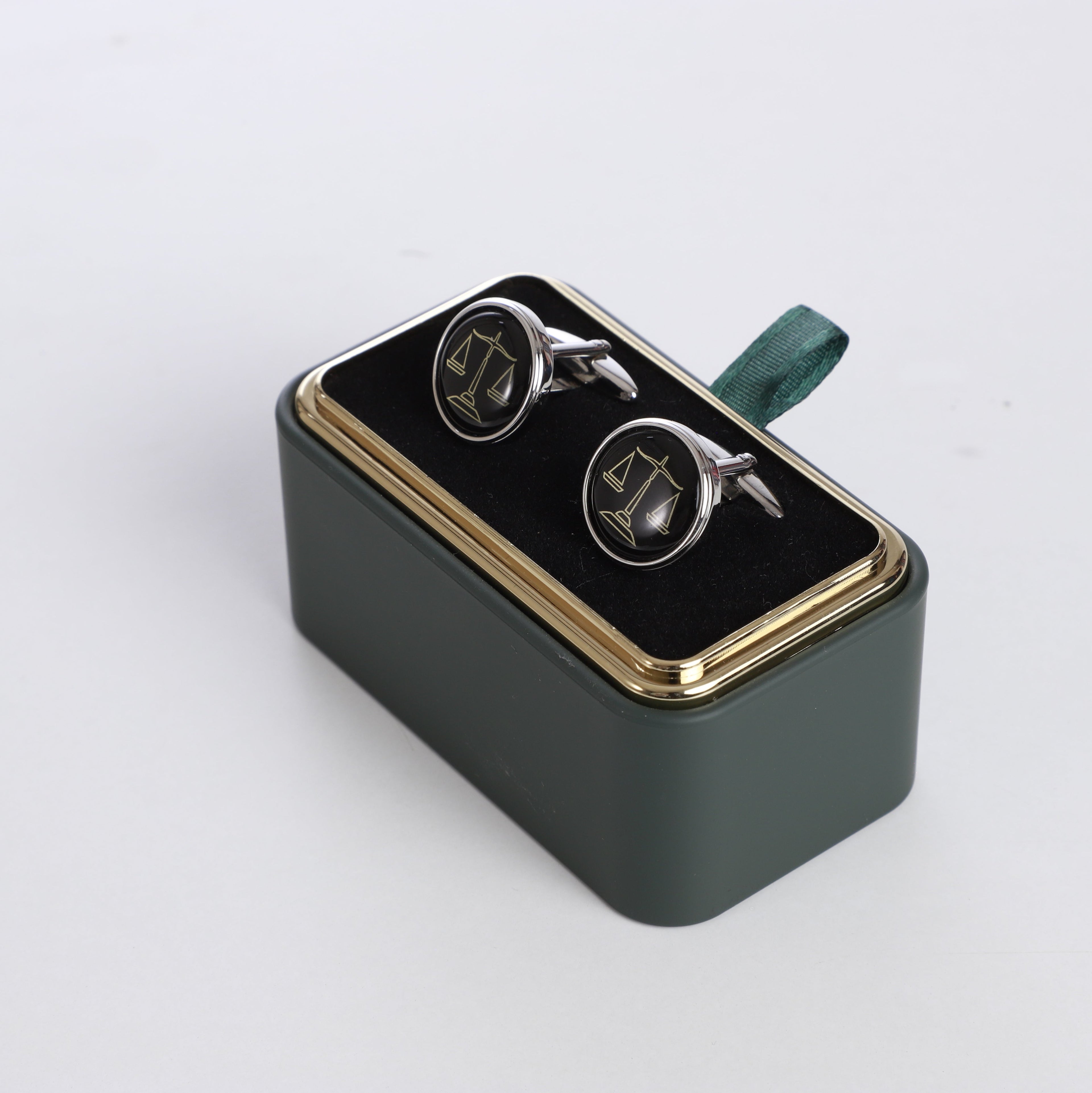 K cufflinks 19