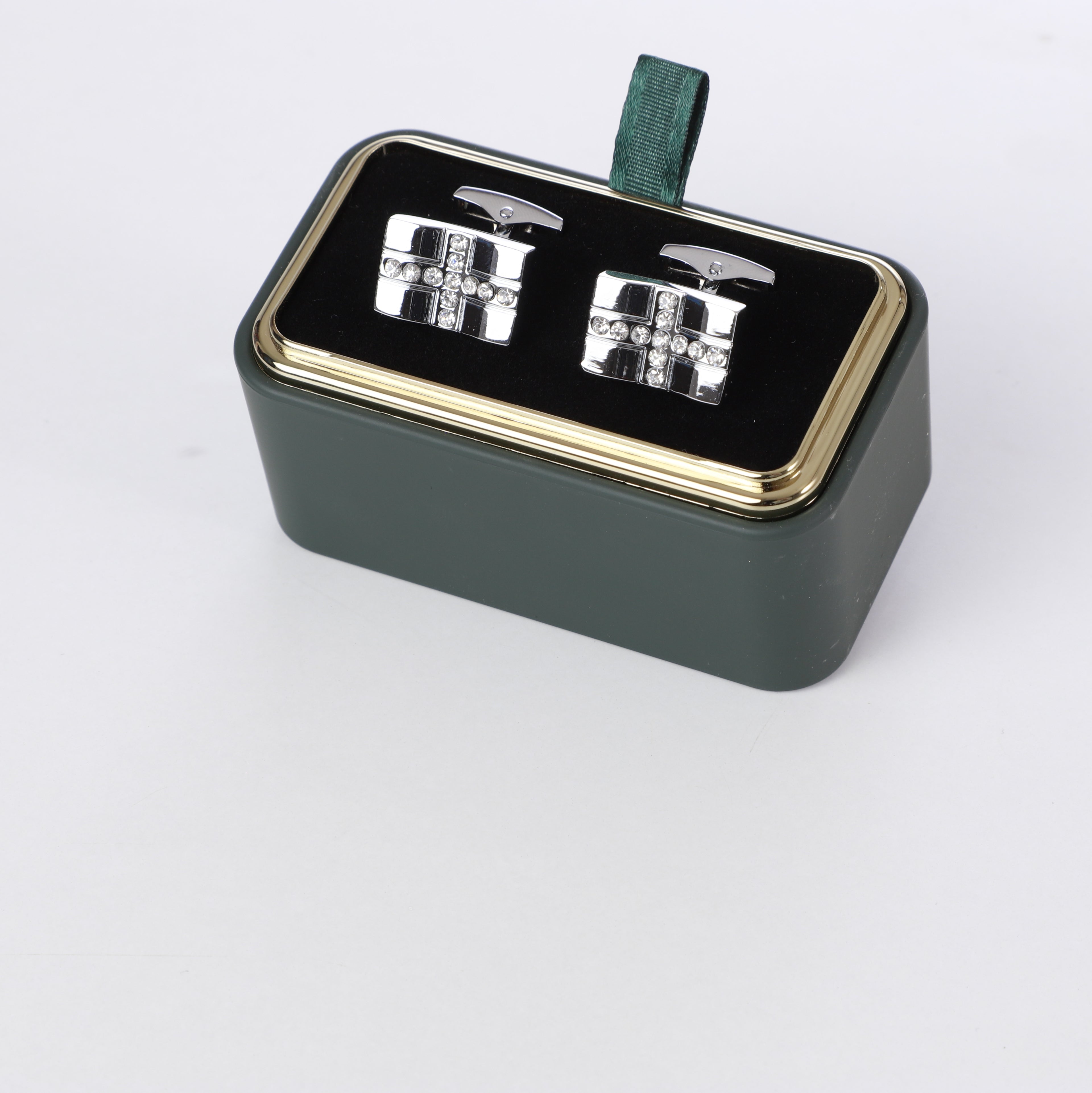 K cufflinks 8