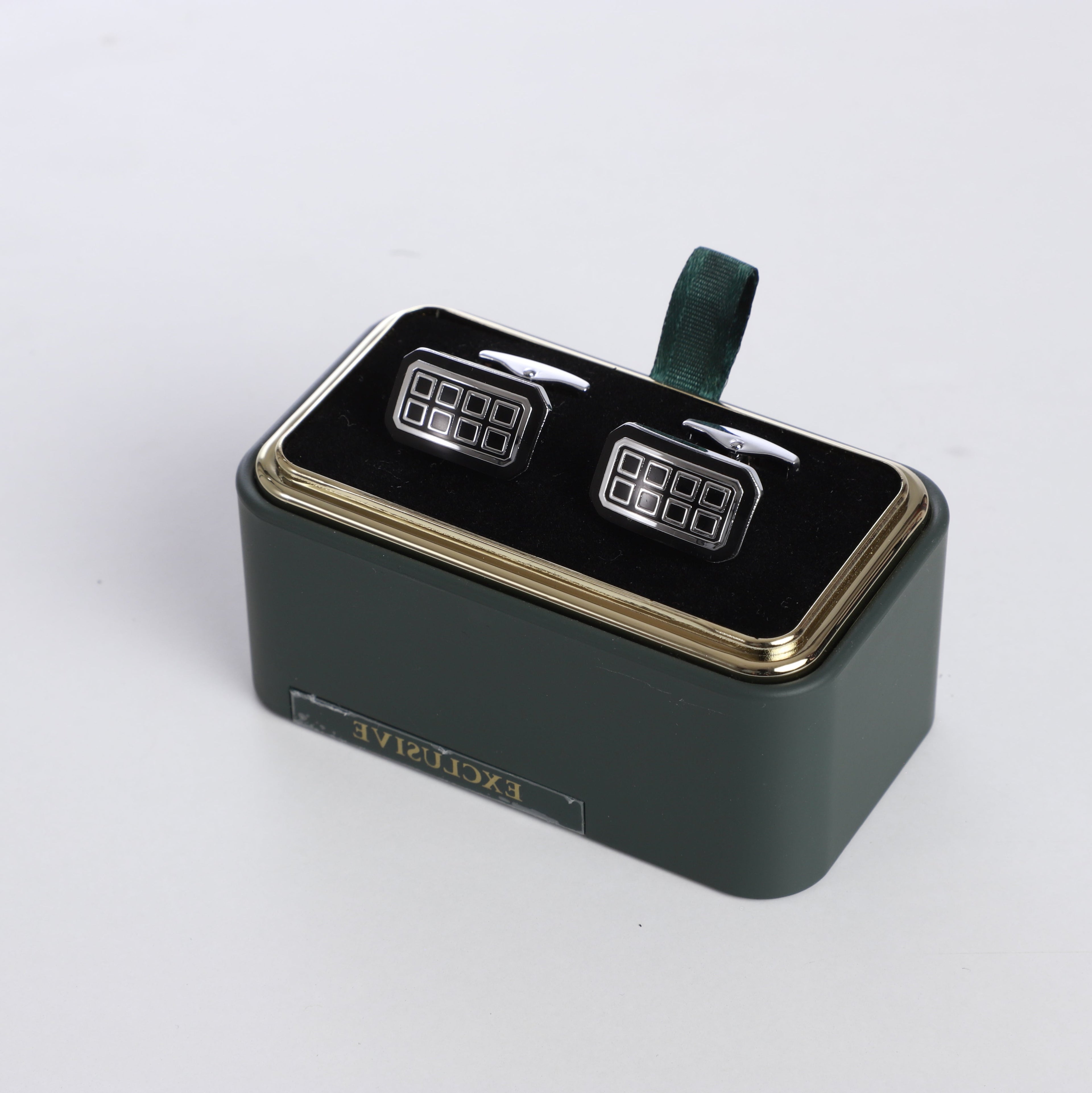 K cufflinks 11
